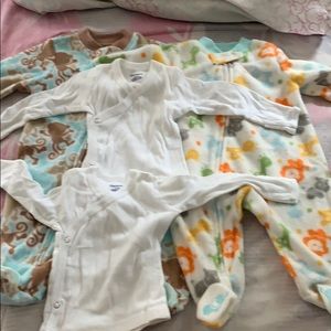 2 NewBorn  warm sleeper 2 shirts and boots
